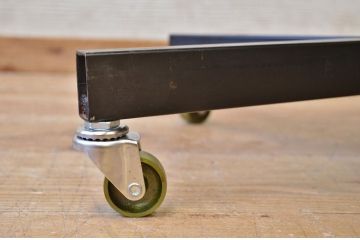 アンティーク家具　1970年代素敵なデザインのファクトリーチェア