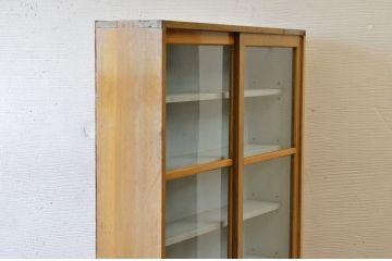 レトロ家具　レトロなデザインの薄型収納棚(本棚)