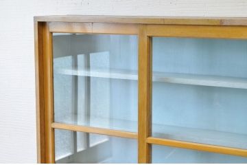 レトロ家具　レトロなデザインの薄型収納棚(本棚)
