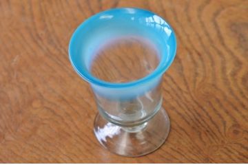 ○大正〜昭和初期!　青色乳白吹きガラス氷コップ2