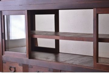アンティーク家具　希少!古い商家の両面引き戸収納棚(ガラスケース)