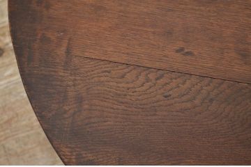 アンティーク家具　使い込まれた丸型アンティークテーブル