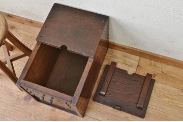 総栗材!味のある銭箱