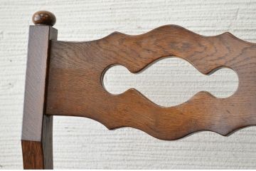 中古　ハンドメイド　ナラ材の椅子(イス)