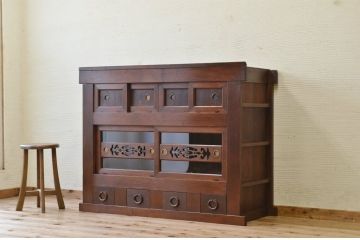 アンティーク家具　素敵なデザイン!四尺水屋箪笥サイドボード