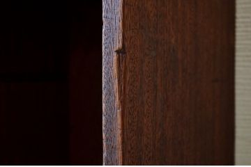 アンティーク家具　使い込まれたアンティークマス目棚10(飾り棚、陳列棚、下駄箱)