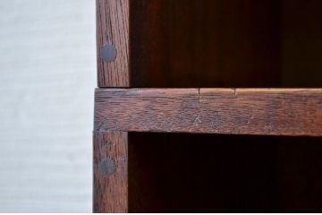 アンティーク家具　使い込まれたアンティークマス目棚10(飾り棚、陳列棚、下駄箱)