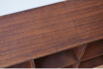 アンティーク家具　使い込まれたアンティークマス目棚10(飾り棚、陳列棚、下駄箱)