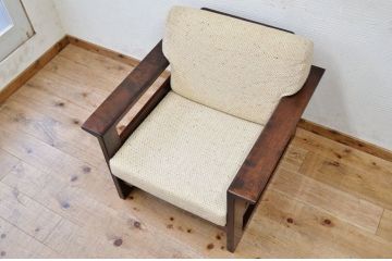 中古　北海道民芸ソファ1脚両肘掛付き1