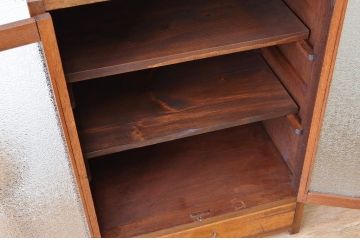 アンティーク家具　古い木のダイヤガラスアンティーク本箱