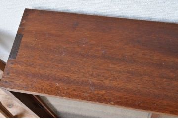 アンティーク家具　古い木の小振りなアンティーク収納棚1