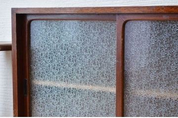 アンティーク家具　古い木の小振りなアンティーク収納棚1