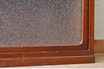 アンティーク家具　古い木の小振りなアンティーク収納棚1