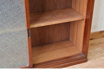 アンティーク家具　古い木の小振りなアンティーク収納棚1
