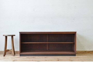 アンティーク家具　古い木のシンプルなローボード