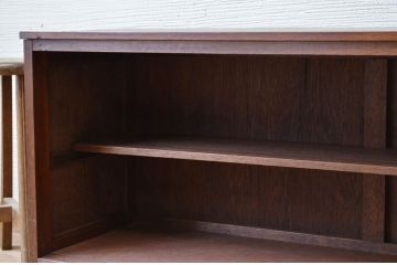 アンティーク家具　古い木のシンプルなローボード