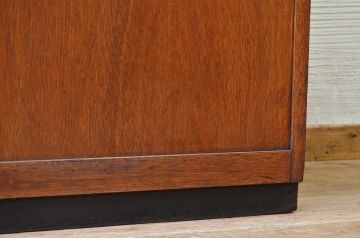 アンティーク家具　古い木のシンプルなローボード