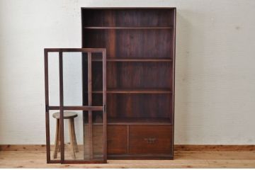 アンティーク家具　古い栓材のアンティーク本棚(収納棚、飾り棚)