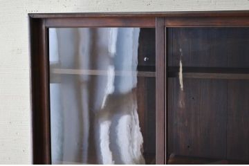 アンティーク家具　古い栓材のアンティーク本棚(収納棚、飾り棚)