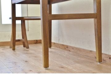アンティーク家具　★素敵なデザイン!古いナラ材の横長テーブル(作業台、机)