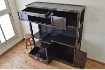 アンティーク家具　石細工の素晴らしいアンティーク飾り棚
