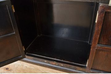 アンティーク家具　石細工の素晴らしいアンティーク飾り棚