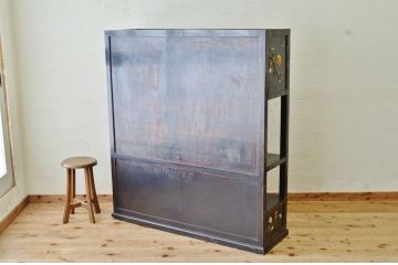 アンティーク家具　石細工の素晴らしいアンティーク飾り棚