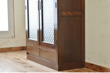 レトロ家具　レトロなデザインの大振りなアンティーク本箱(本棚)