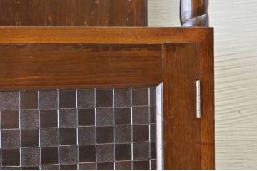 レトロ家具　レトロなデザインの大振りなアンティーク本箱(本棚)