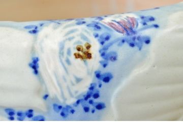 美しい陽刻　瀬戸火鉢