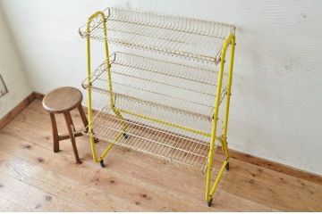 レトロ家具　レトロなアイアンラック(飾り棚)