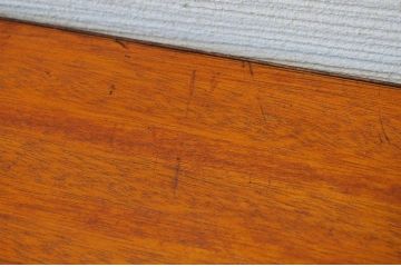 アンティーク家具　古い木の小さなローボード(本棚)
