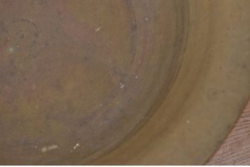 味のある古い真鍮製洗面器(ボウル)