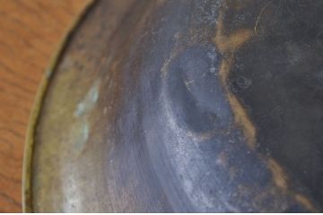 味のある古い真鍮製洗面器(ボウル)