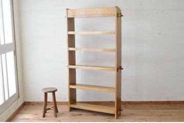古いナラ材の大きなアンティーク本棚