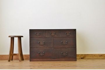 アンティーク家具　古民具　骨董　使い込まれたアンティーク時代箪笥