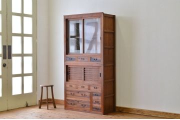 アンティーク家具　古民具　骨董　黒柿の木目の素晴らしい二段重ね水屋箪笥(食器棚、収納棚)