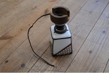 古いセルロイド電笠