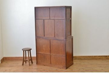 アンティーク家具　☆古いナラ材の作業台付きアンティーク食器棚