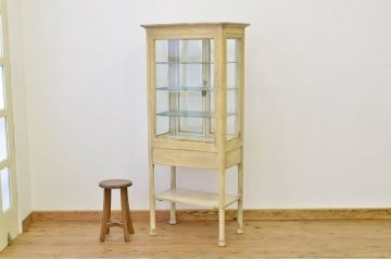 アンティーク家具　アンティーク　古い病院のケビントキャビネット(ガラスケース)