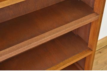 アンティーク家具　★素敵なデザイン!シンプルなアンティーク本棚(飾り棚)