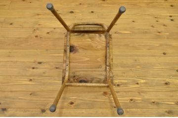 アンティーク家具　鉄脚のシンプルなイス(椅子)1脚