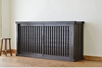 アンティーク家具　江戸〜明治　味のある縦格子時代箪笥サイドボード1(水屋箪笥、下駄箱)