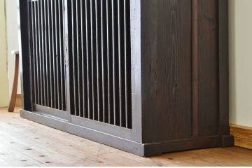 アンティーク家具　江戸〜明治　味のある縦格子時代箪笥サイドボード1(水屋箪笥、下駄箱)