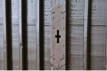 アンティーク家具　江戸〜明治　味のある縦格子時代箪笥サイドボード1(水屋箪笥、下駄箱)