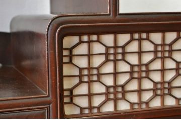 アンティーク家具　素敵なデザイン!特別注文作り　上質なアンティーク飾り棚