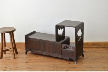 アンティーク家具　素敵なデザイン!特別注文作り　上質なアンティーク飾り棚