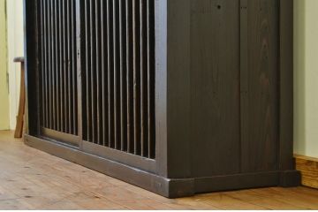 アンティーク家具　江戸〜明治　味のある縦格子時代箪笥サイドボード2(水屋箪笥、下駄箱)