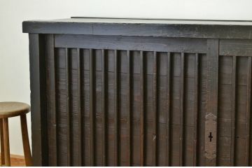 アンティーク家具　江戸〜明治　味のある縦格子時代箪笥サイドボード2(水屋箪笥、下駄箱)