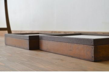 アンティーク家具　古い駄菓子屋の平置きガラスケース2個セット